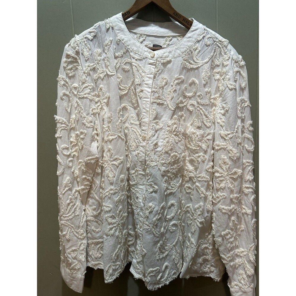 Pilcro By Anthropologie The Whitney Creme Textured Embroidered Button Down Sz Lg